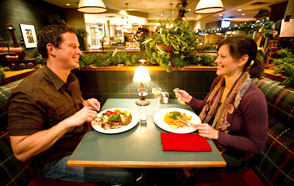 Dining At The Grill - BEST WESTERN PLUS Baker Street Inn